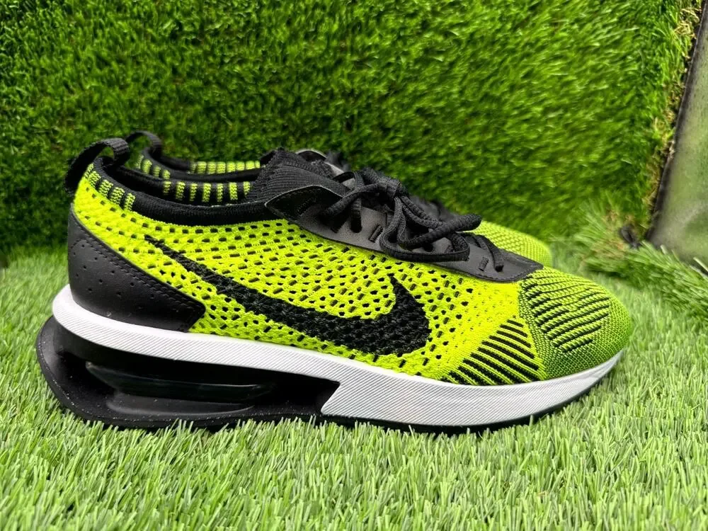 Nike Air Max Flyknit Racer DM9073-700 Athletic Sneaker Women's 7.5 Green Knit
